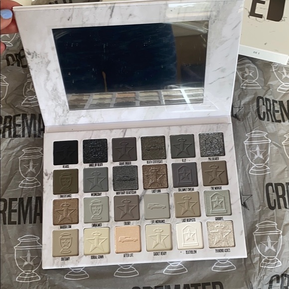 ‼️SOLD‼️Jeffree Star Cremated Palette *UNOPENED* - Picture 3 of 6